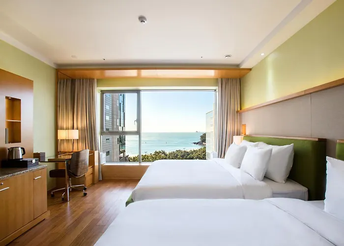 Отель Baymond 4*