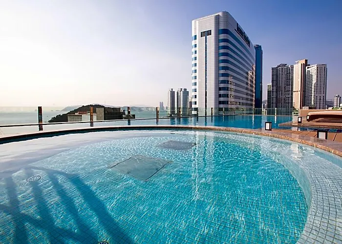 Baymond Hotel