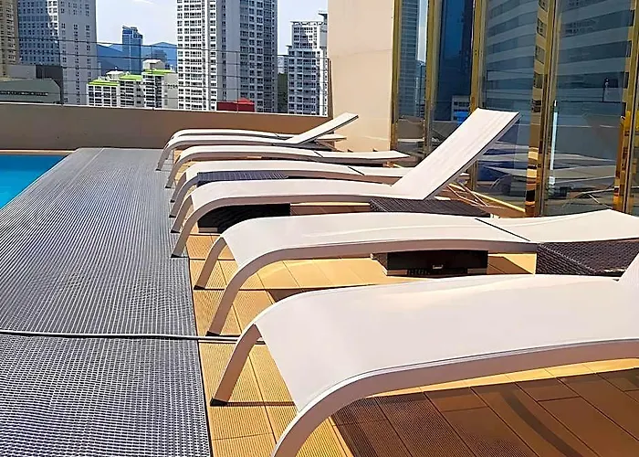 Baymond Hotel 4*