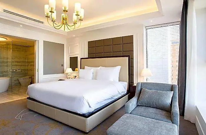 Baymond Hotel 4*